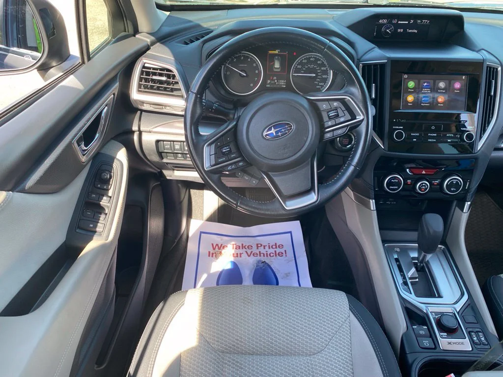 Used 2022 Gray Subaru Premium image 9