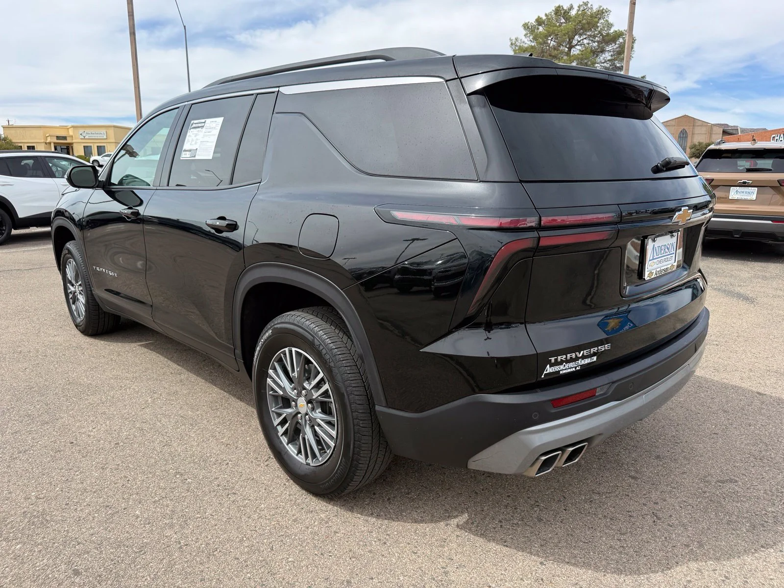 2025 Chevrolet Traverse LT - Photo 9
