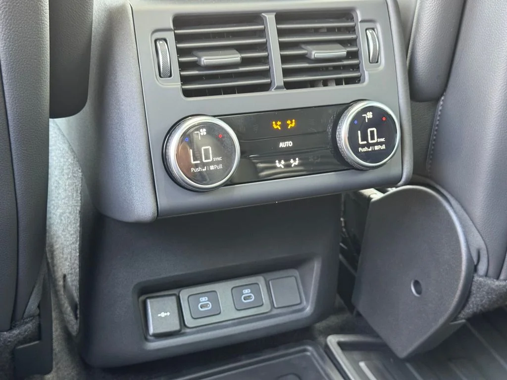 New 2026 Santorini Black Land Rover Gemini Edition image 19