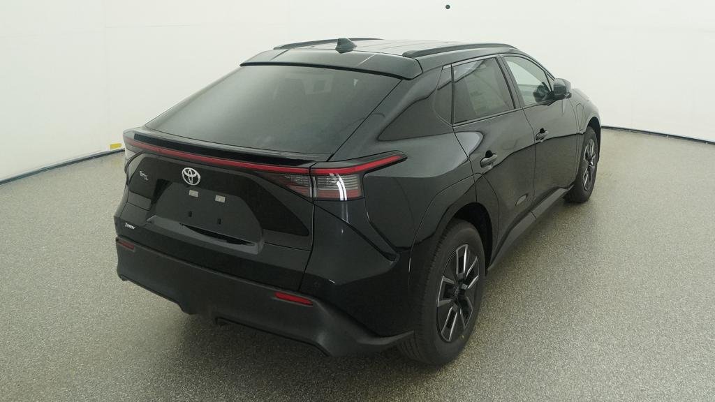 New 2026 Midnight Black Metallic Toyota XLE image 22