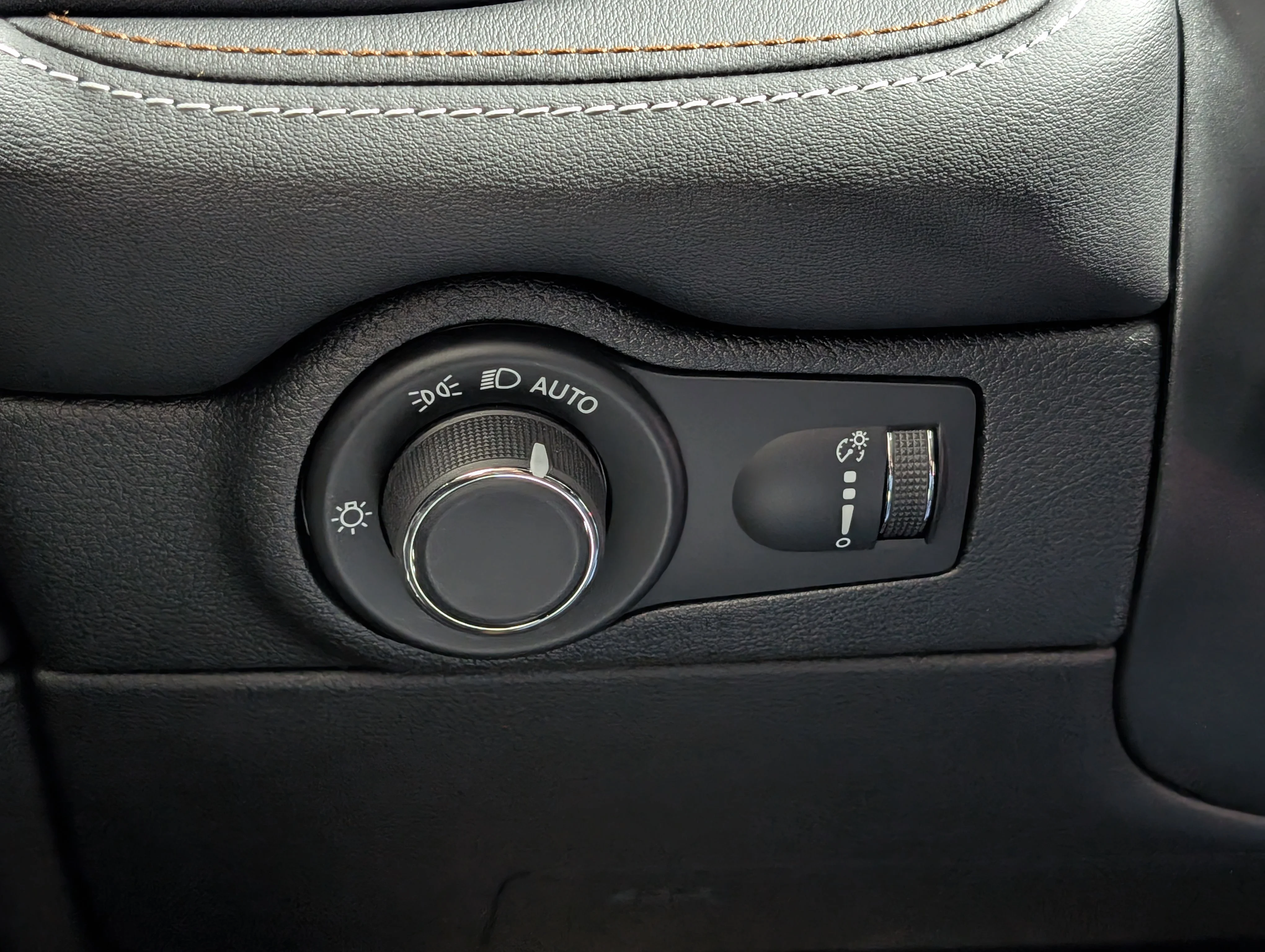 Used 2025 Night Moves Dodge SRT Hellcat Hammerhead image 28