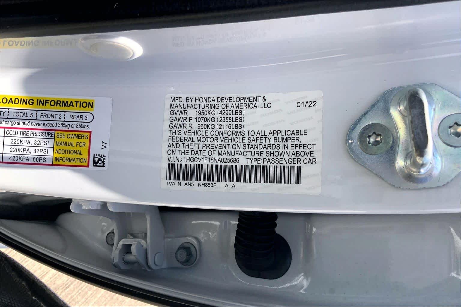 Used 2022 Platinum White Pearl Honda LX image 31