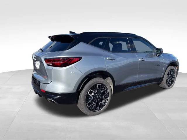 Used 2024 Sterling Gray Metallic Chevrolet RS image 5