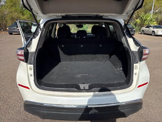Used 2018 White Nissan S image 11