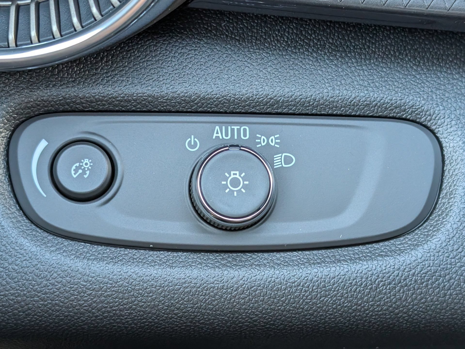 2026 Chevrolet Trax Activ - Photo 24
