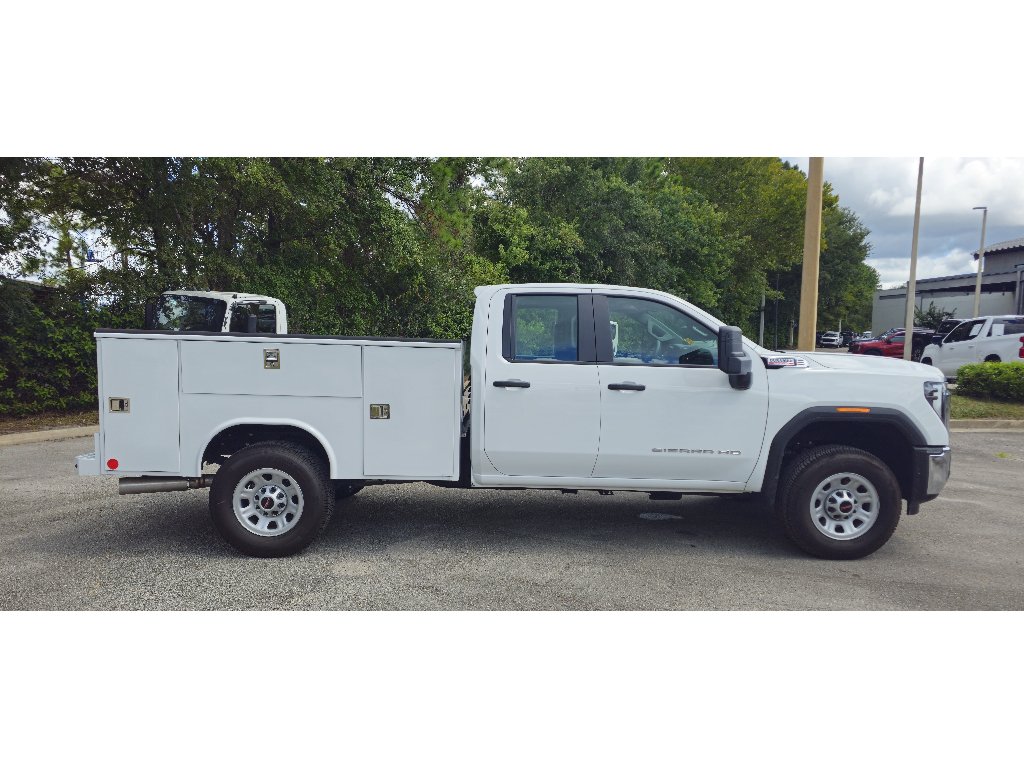 2026 GMC Sierra 3500HD Pro - Photo 7