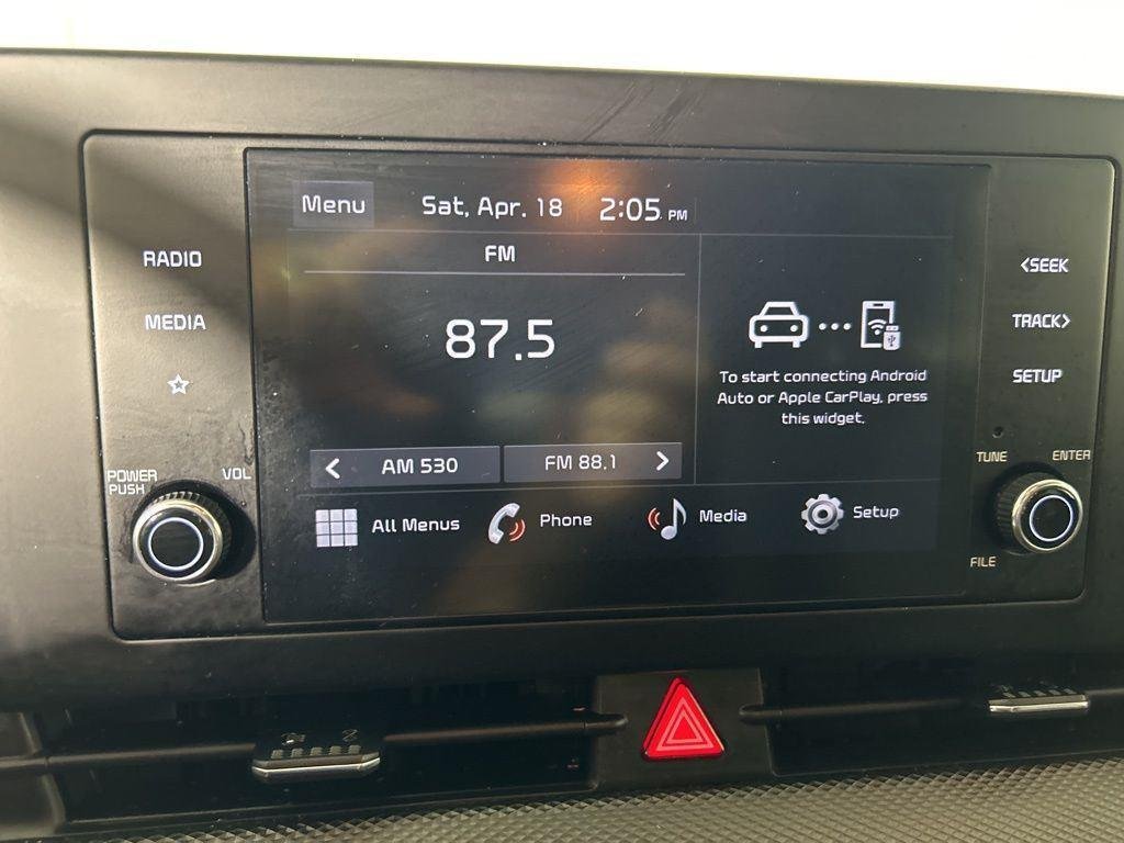 Used 2023 Snow White Pearl Kia LX image 18