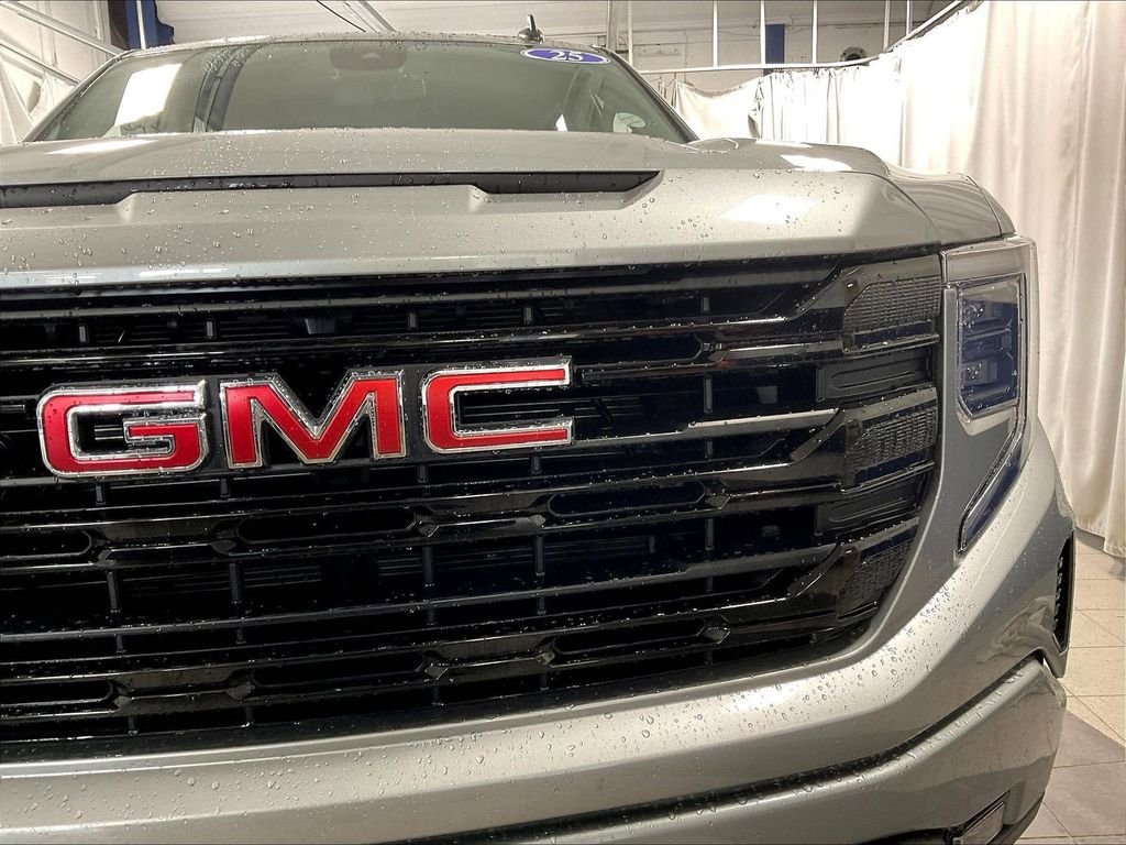 Used 2025 Gray GMC Elevation image 32