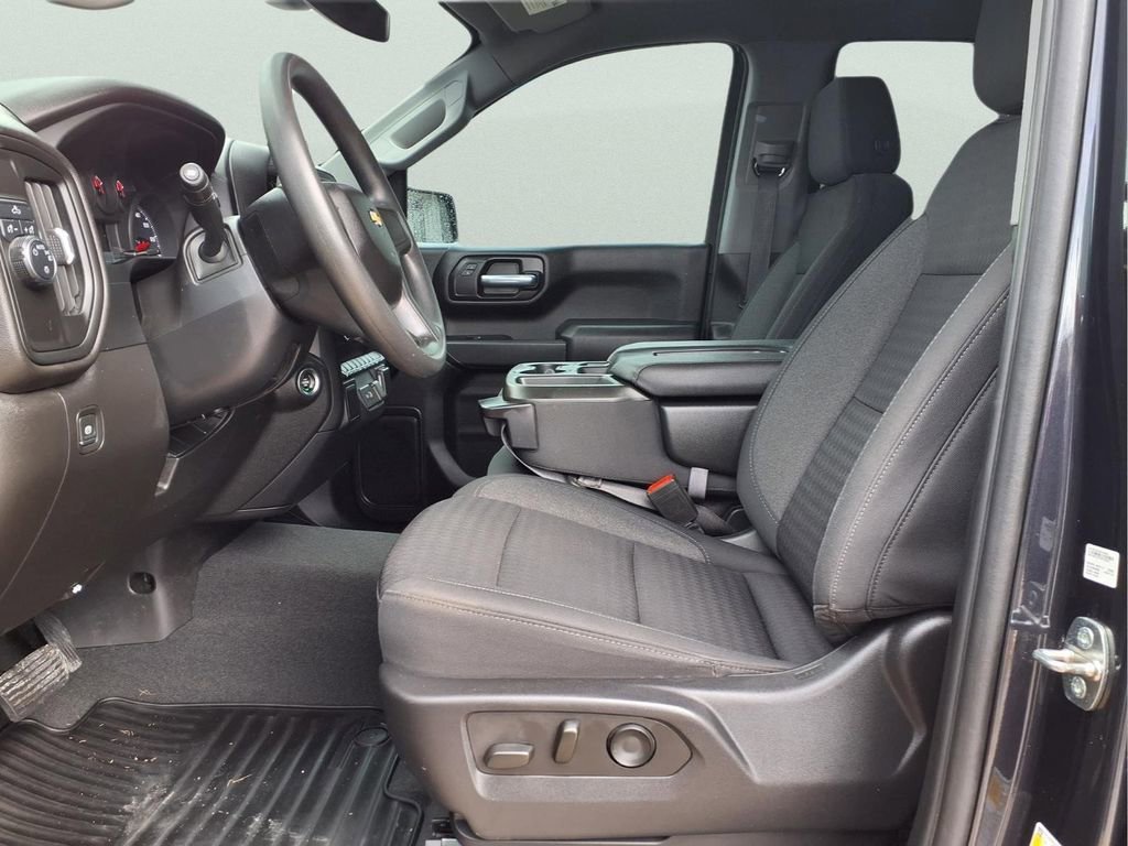 Used 2022 Dark Ash Metallic Chevrolet Custom image 12