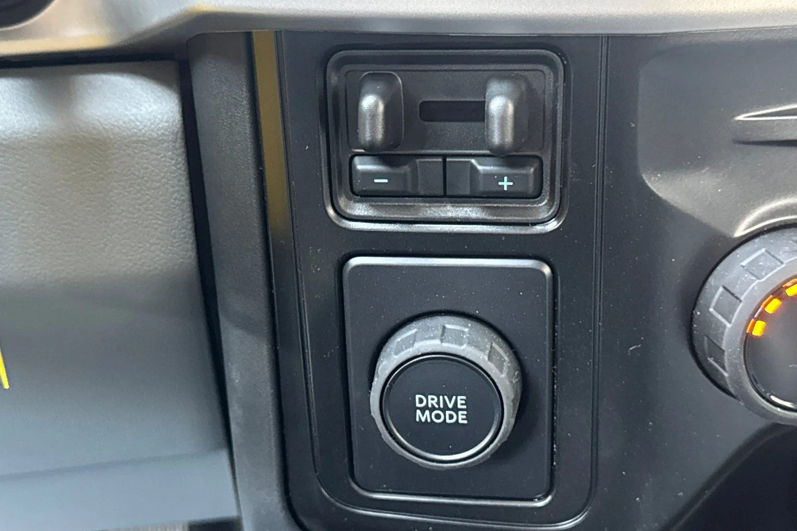 New 2026 Oxford White Ford F-250® XL image 24