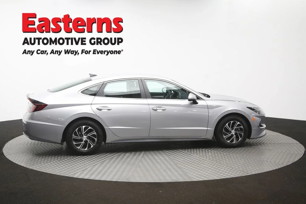 Used 2023 Silver Hyundai Blue image 46