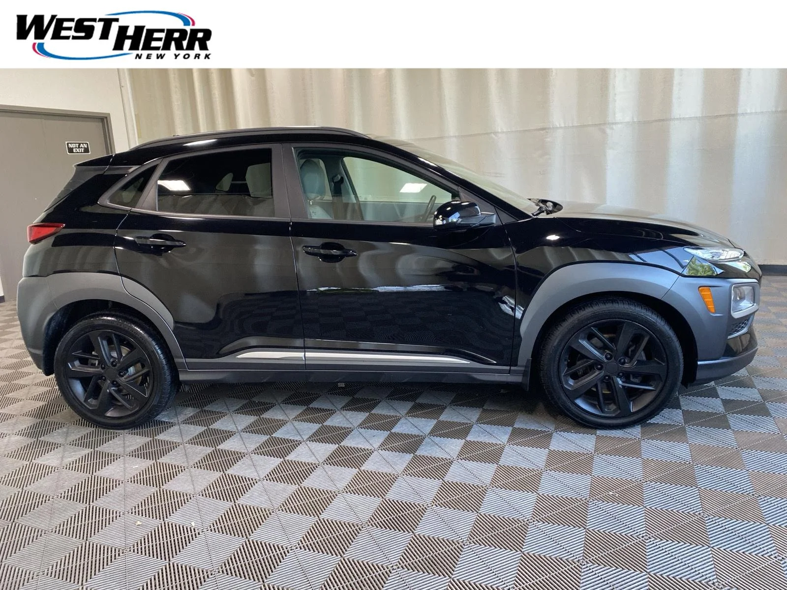 Used 2019 Ultra Black Pearl Hyundai Ultimate image 9