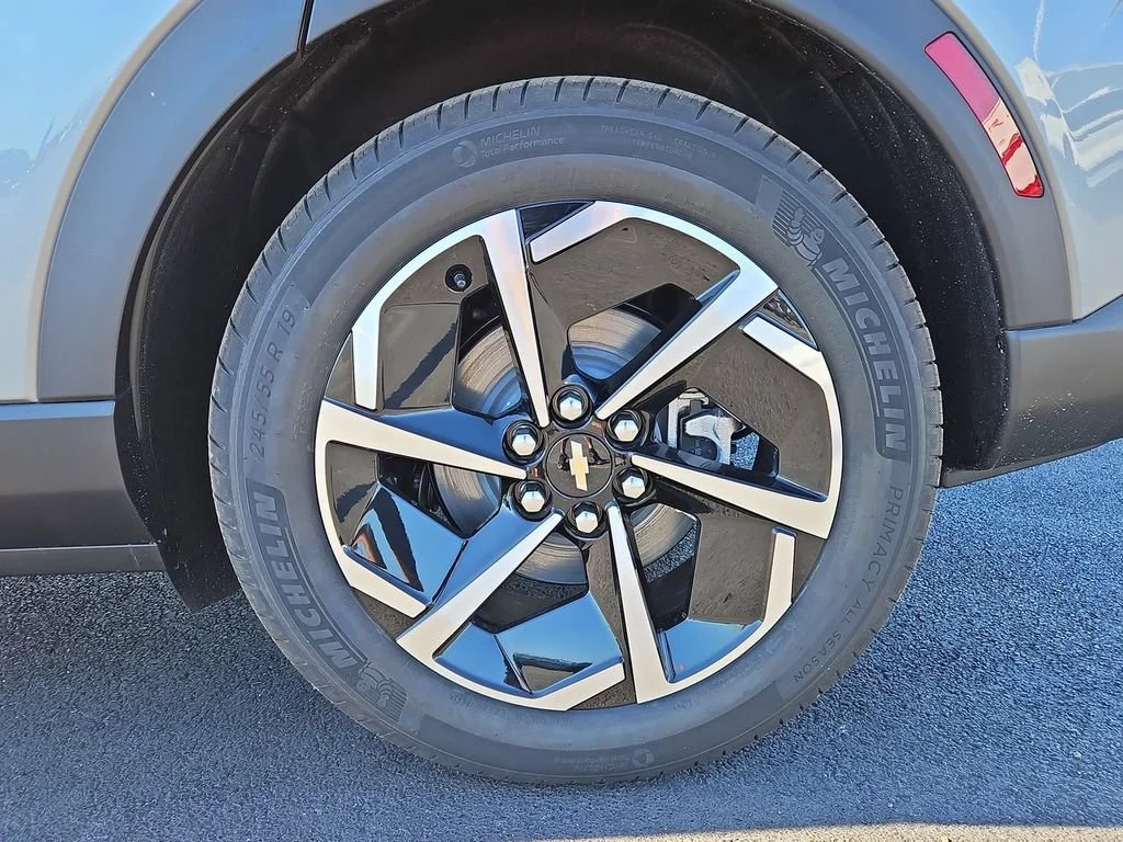 New 2026 Sterling Gray Metallic Chevrolet LT image 23