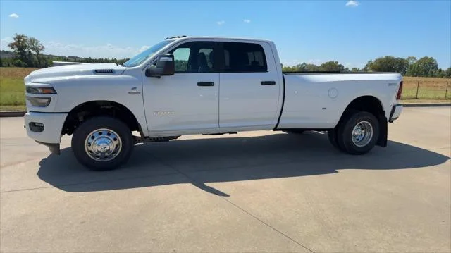 New 2026 Bright White Clear-Coat Exterior Paint RAM Big Horn image 4