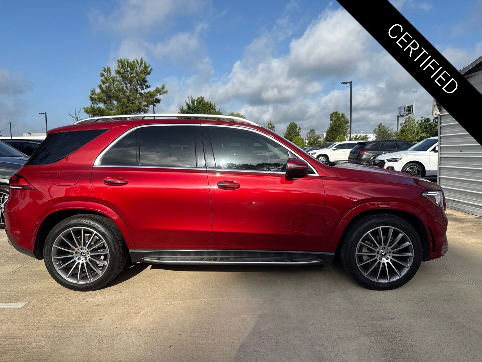 Certified Used 2023 MANUFAKTUR Cardinal Red Metallic Mercedes-Benz GLE 350 image 3