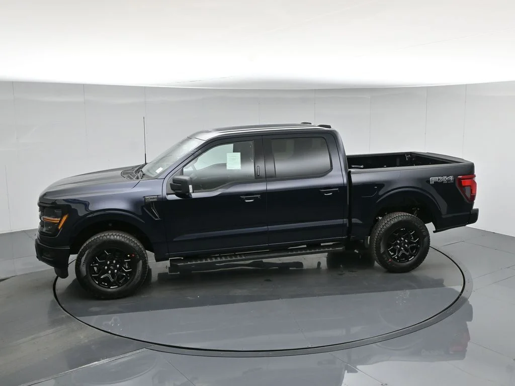 New 2026 Blue Ford XLT image 41