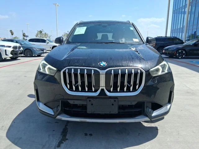 Used 2025  BMW xDrive28i image 2