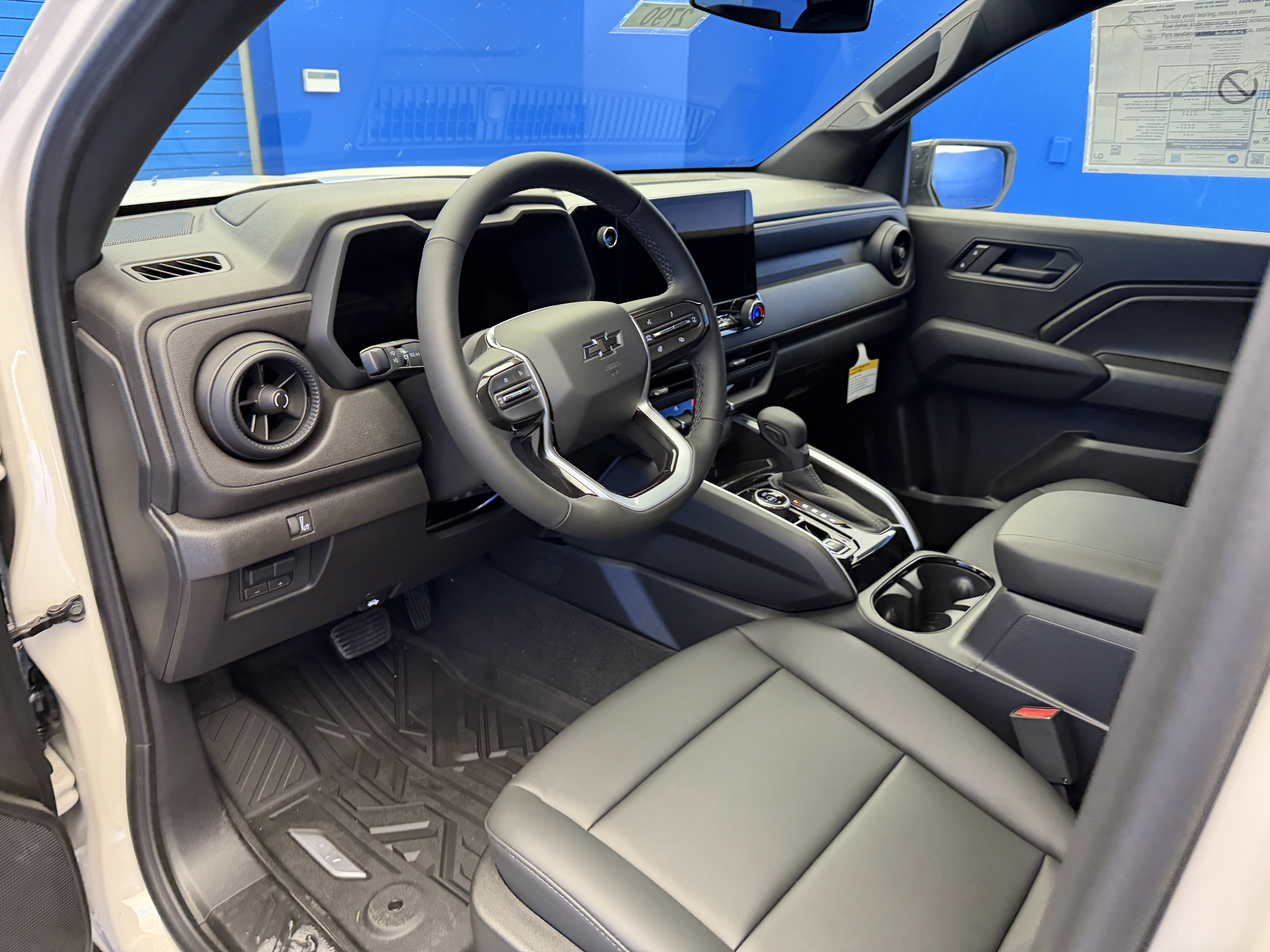 2026 Chevrolet Colorado Trail Boss - Photo 11
