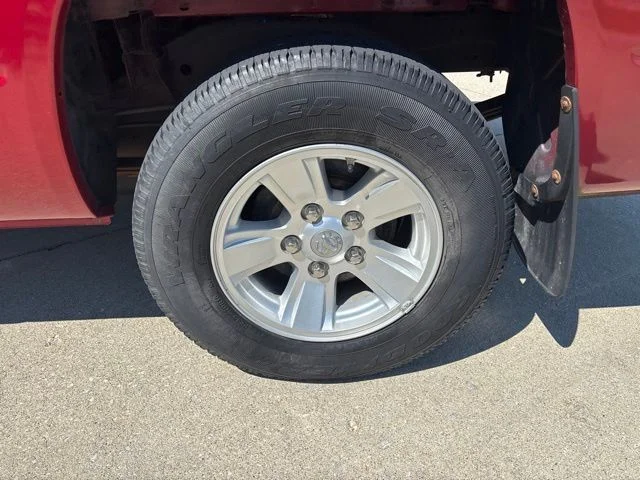 Used 2008 Red Dodge SXT image 9
