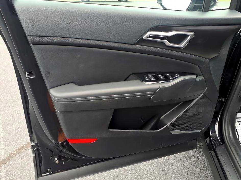 Used 2025 Ebony Black Kia EX image 15