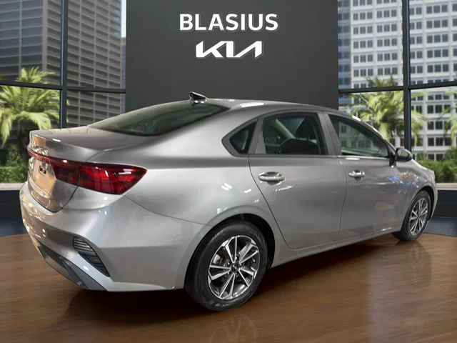 Used 2024 Gray Kia LXS image 5