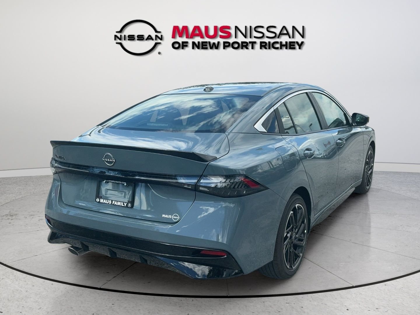 New 2027 Gray Nissan SR image 10