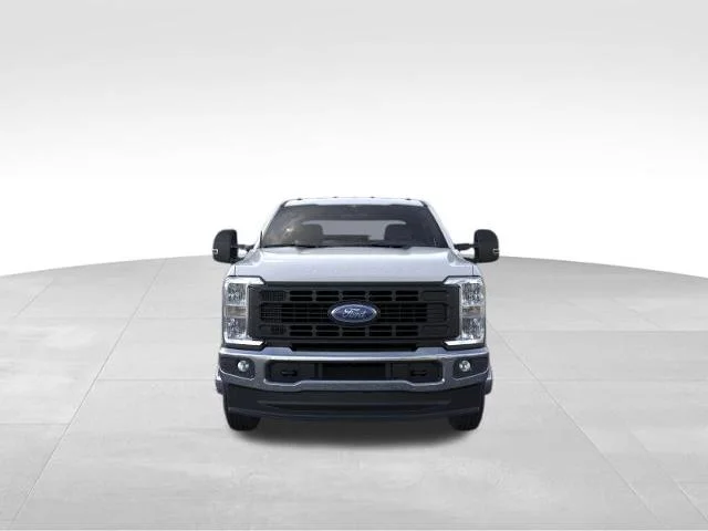New 2026 Oxford White Ford F-350® XL image 28
