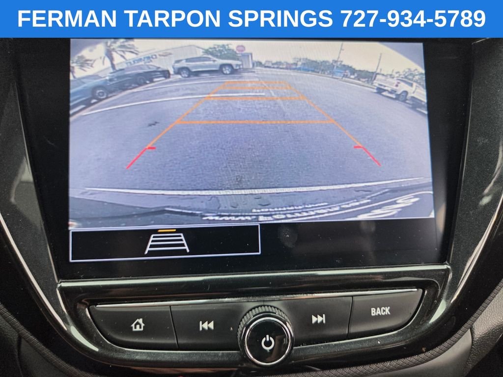 Used 2022 White Chevrolet LT image 28