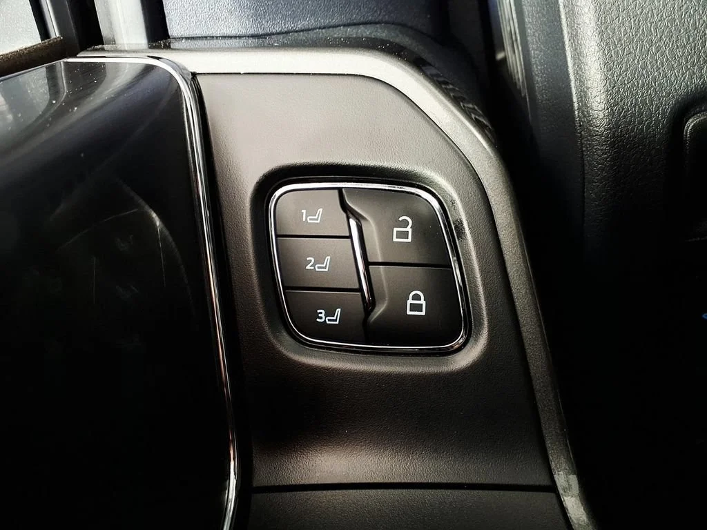 Used 2022 Star White Meta Ford XL image 18