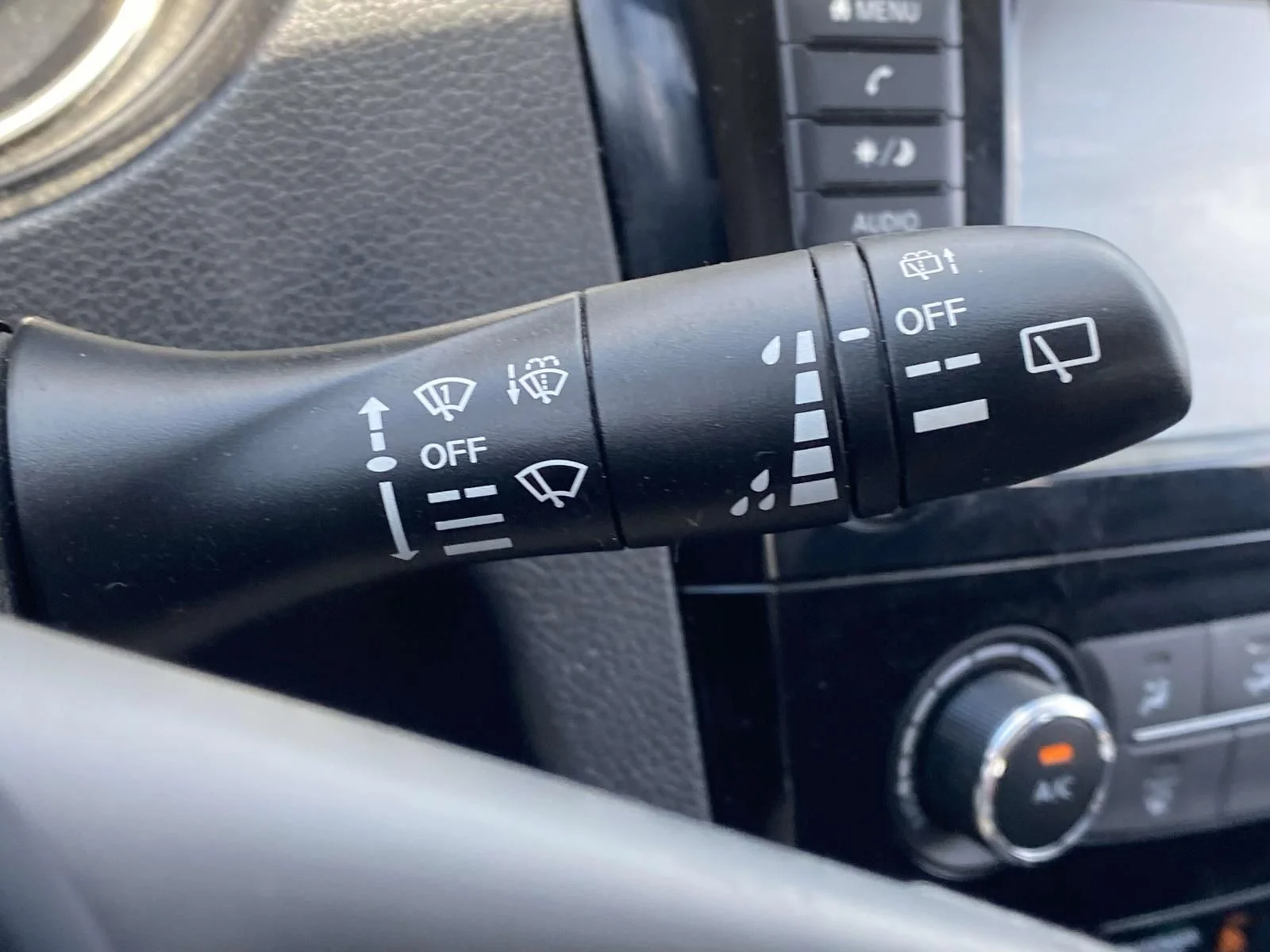 Used 2021 Silver Nissan S image 27