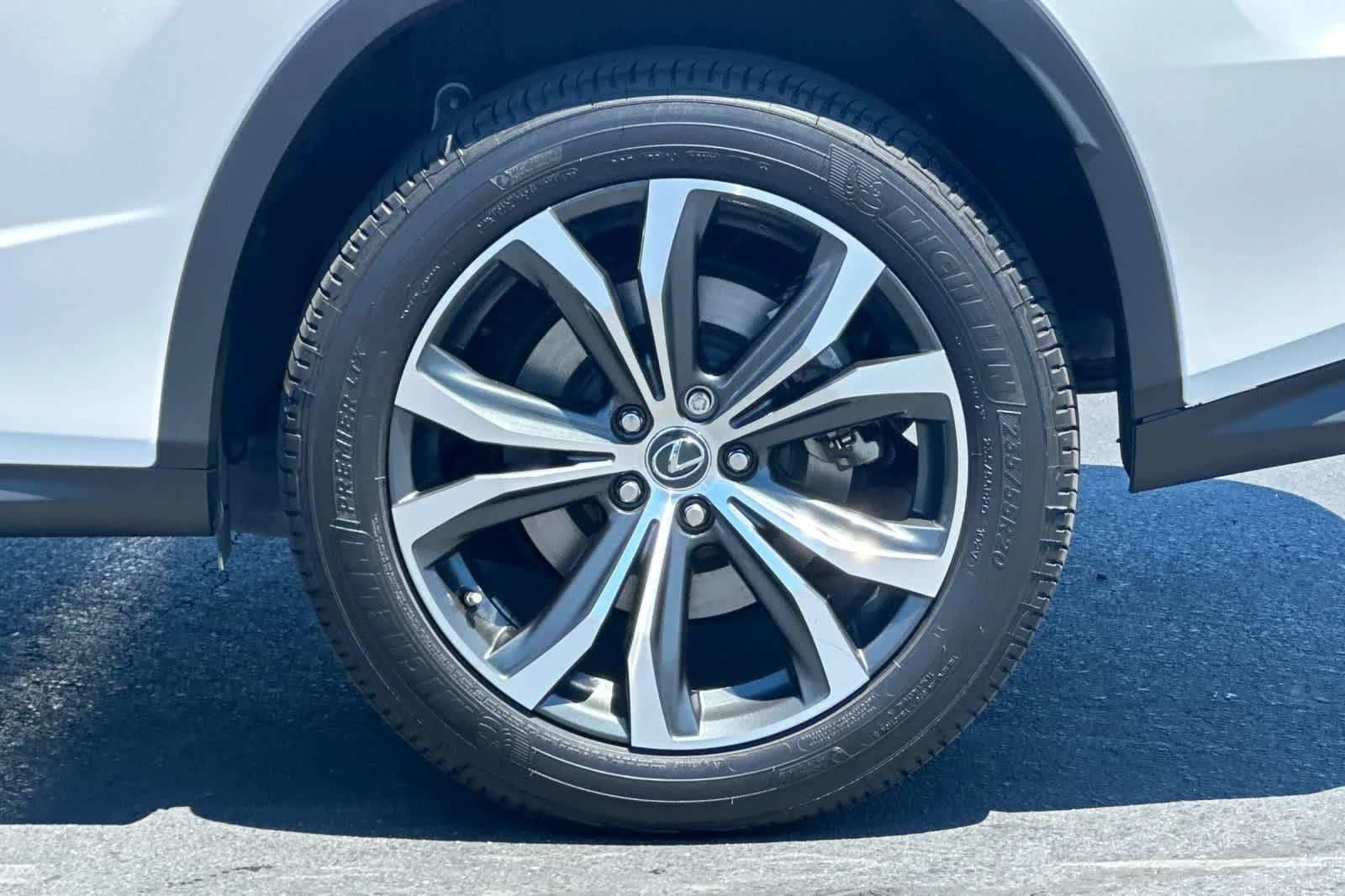 Used 2019 Eminent White Pearl Lexus  image 31