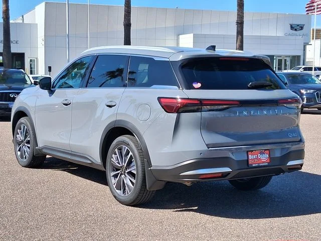 New 2027 HARBOR GRAY INFINITI Luxe FWD image 4