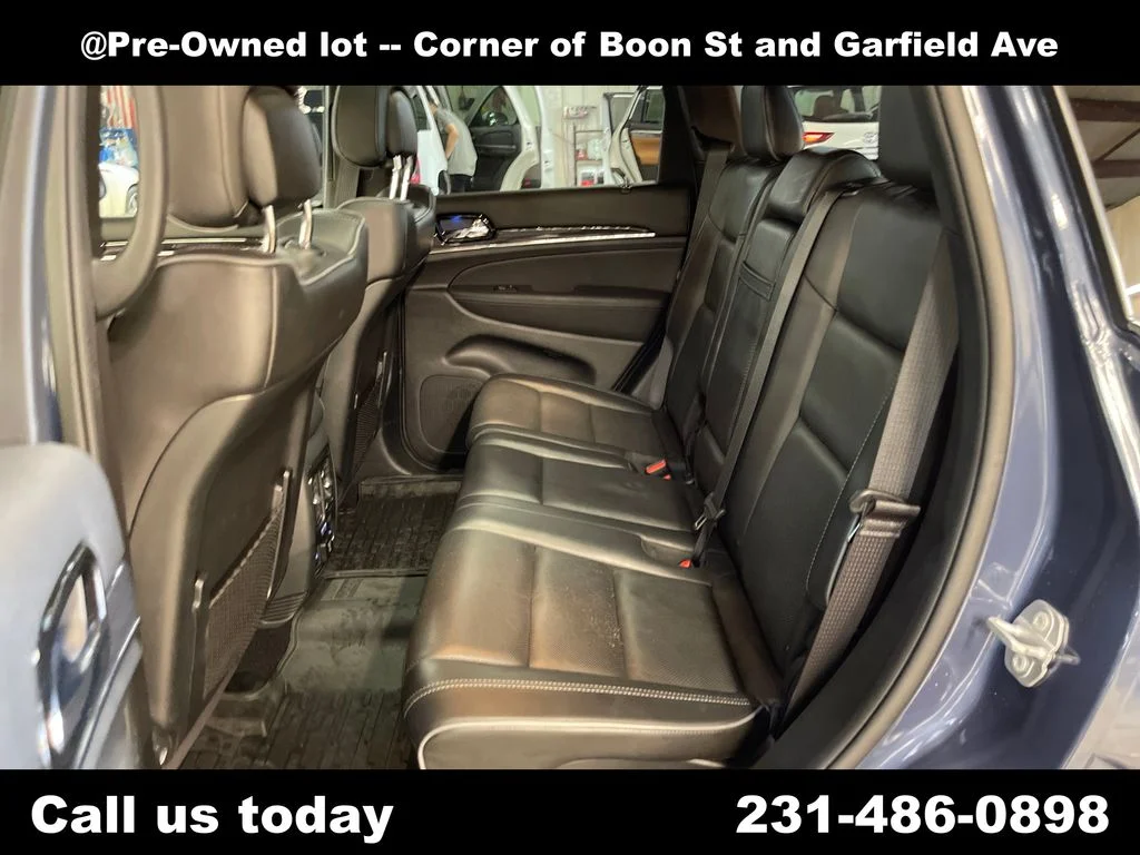Used 2020 Blue Jeep Overland image 27