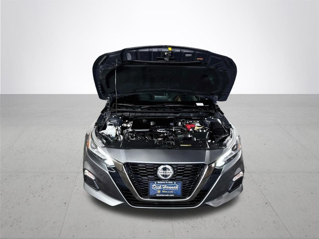 Used 2020 Gun Metallic Nissan 2.5 SR image 21