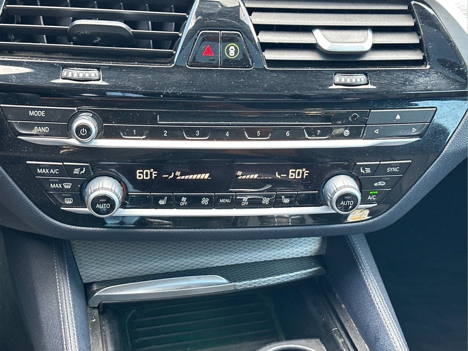 Used 2019 Alpine White BMW 530i image 28