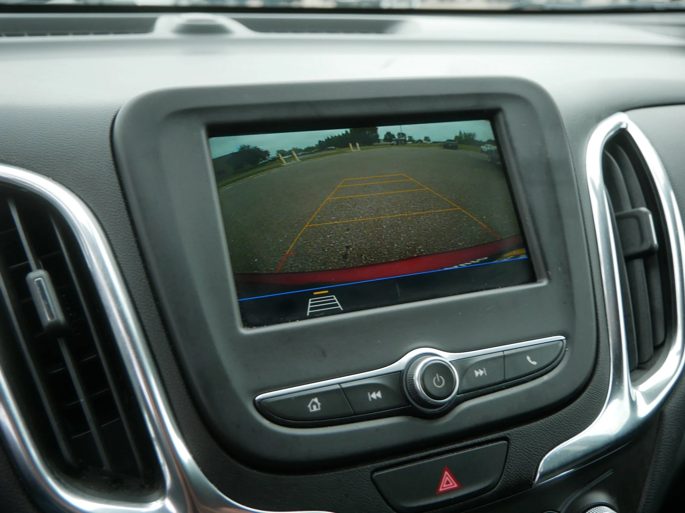 Used 2019 Cajun Red Tintcoat Chevrolet LT image 31