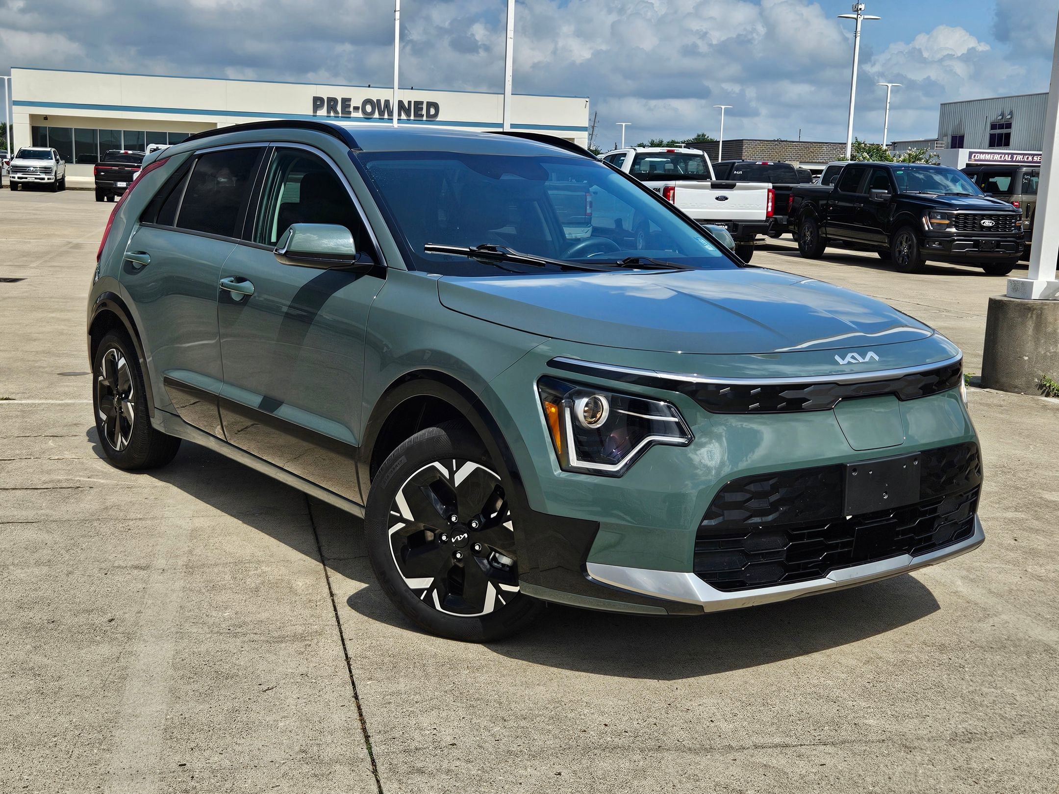 2024 Kia Niro Wind EV's photo