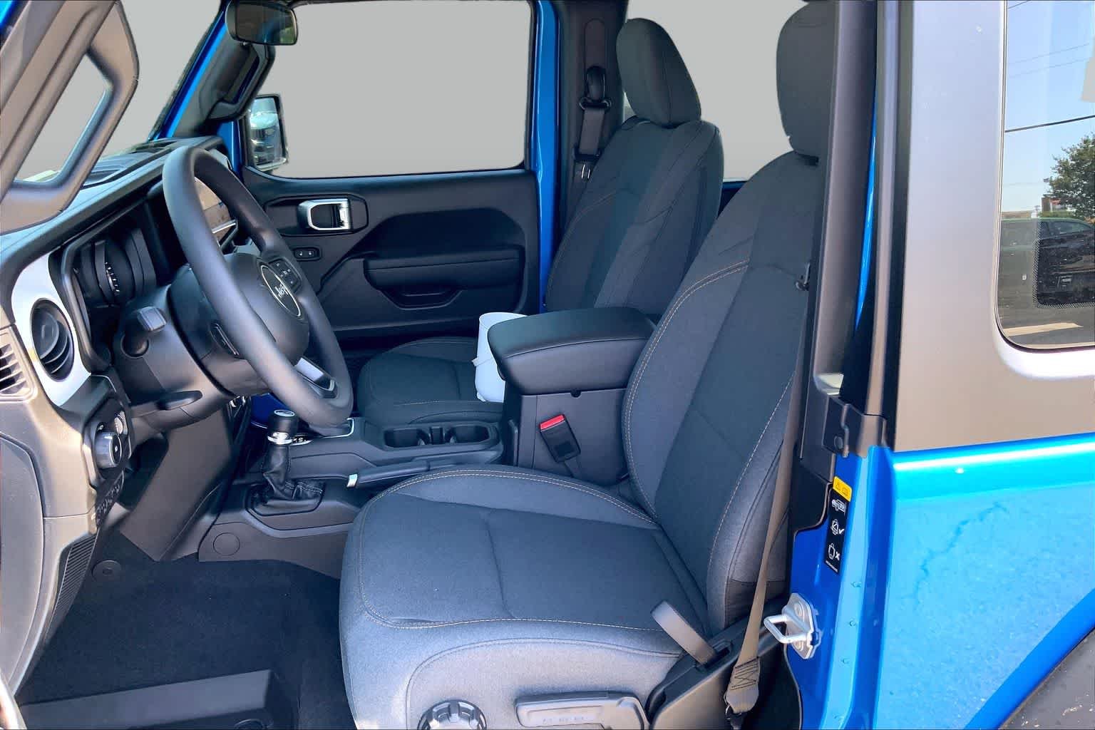 New 2026 Hydro Blue Pearl-Coat Exterior Paint Jeep Sport image 7
