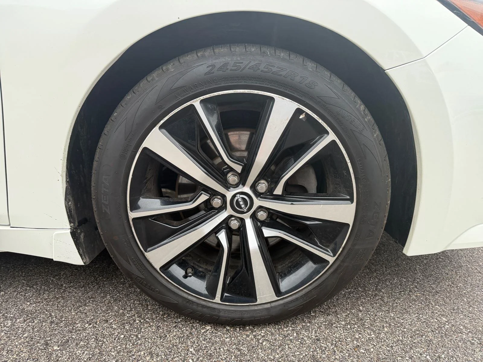 Used 2023  Nissan 3.5 SL image 30