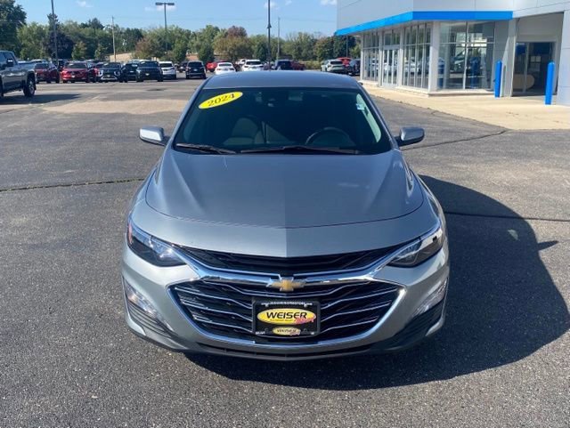 Used 2024 Chevrolet Malibu 1LT with VIN 1G1ZD5ST2RF171545 for sale in Beloit, WI