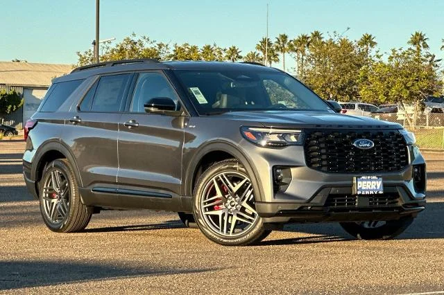 New 2026 Carbonized Gray Metallic Ford ST-Line image 28