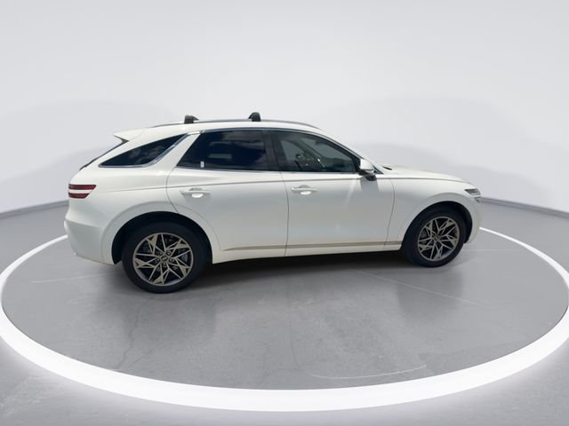 Used 2023 White Genesis 2.5T image 9