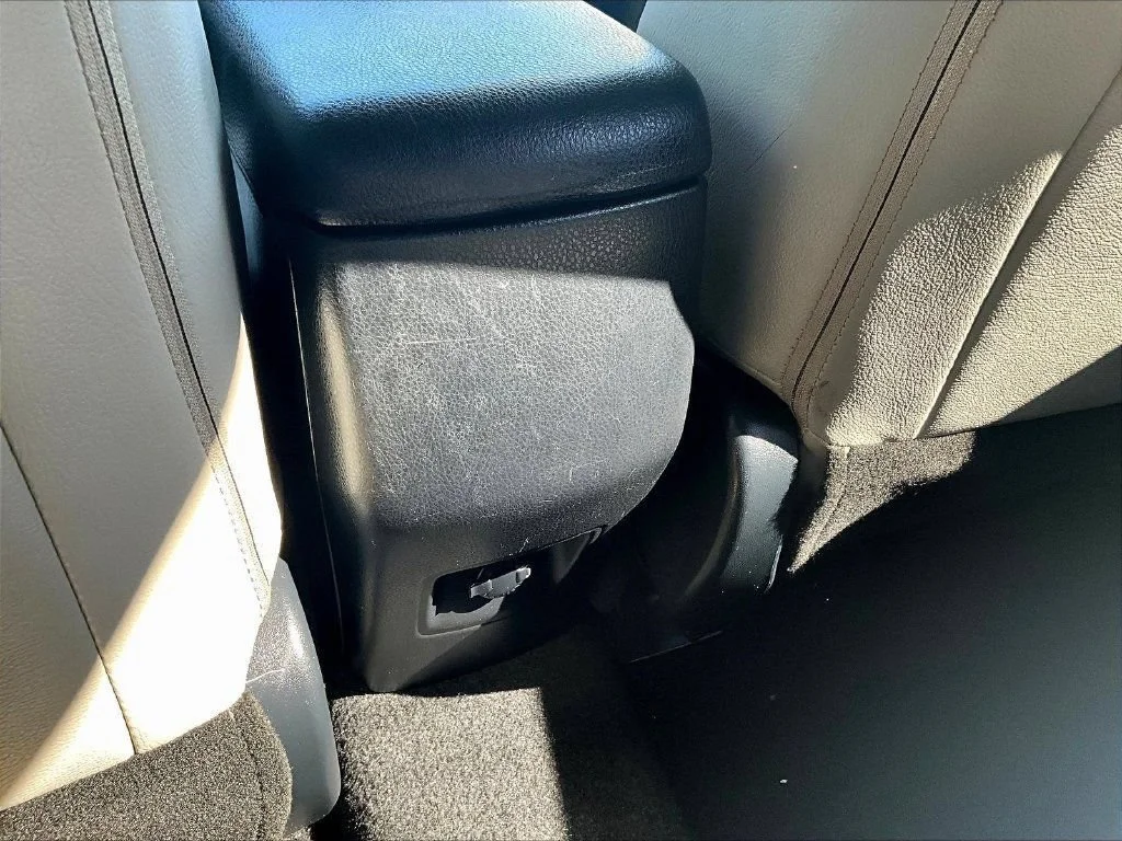 Used 2018 Silver Sky Metallic Toyota LE image 9