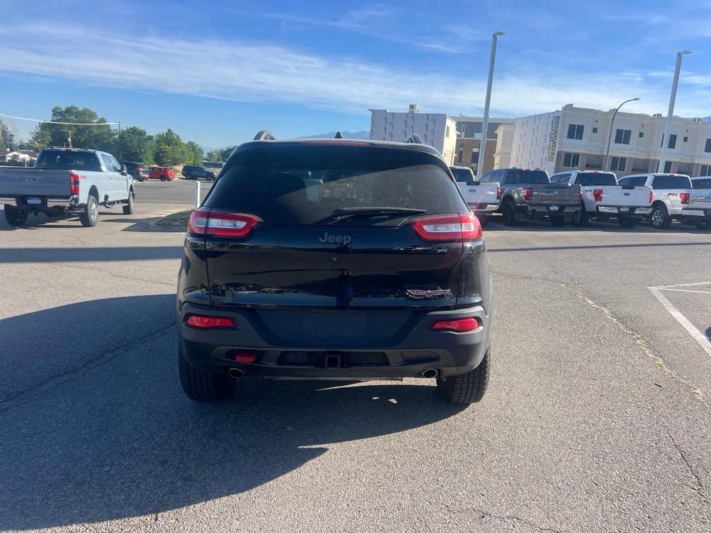 Used 2018 Black Jeep Trailhawk image 8