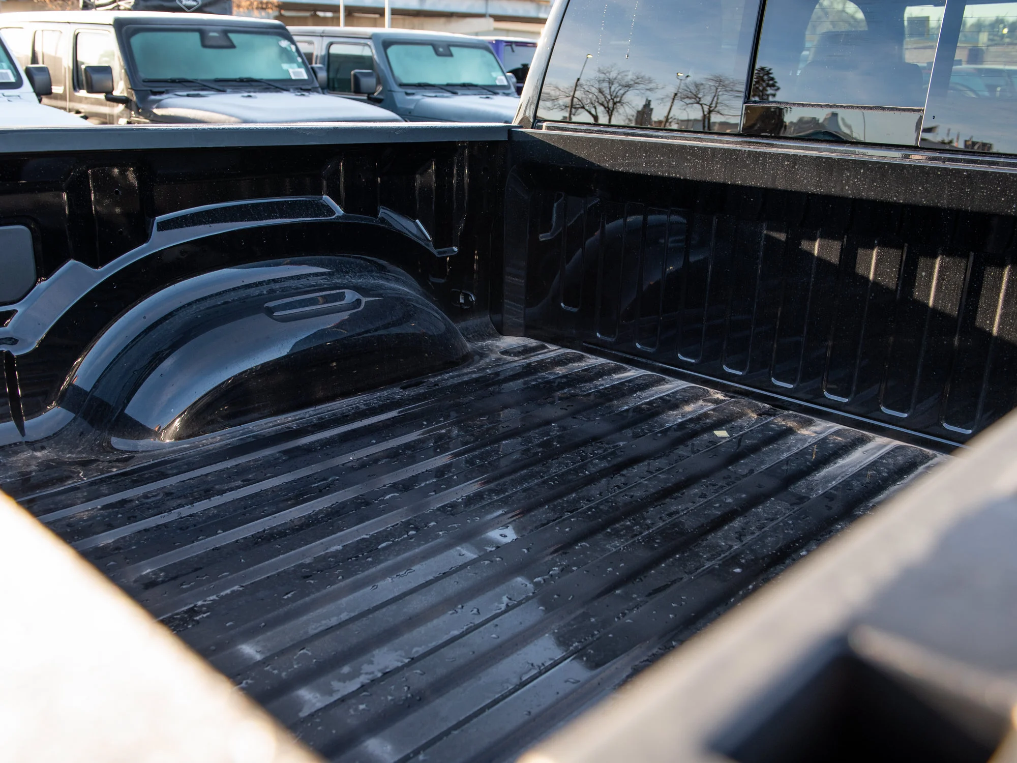 Used 2026 Black RAM Sport* Crew Cab 4x4, Heated Seats/Wheel, 12 Inch Screen, Nav, Twin Turbo image 6