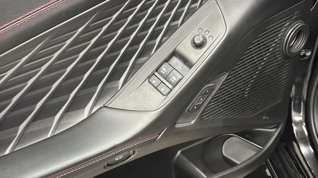 Used 2025 Diamond Black Dodge R/T Scat Pack image 21