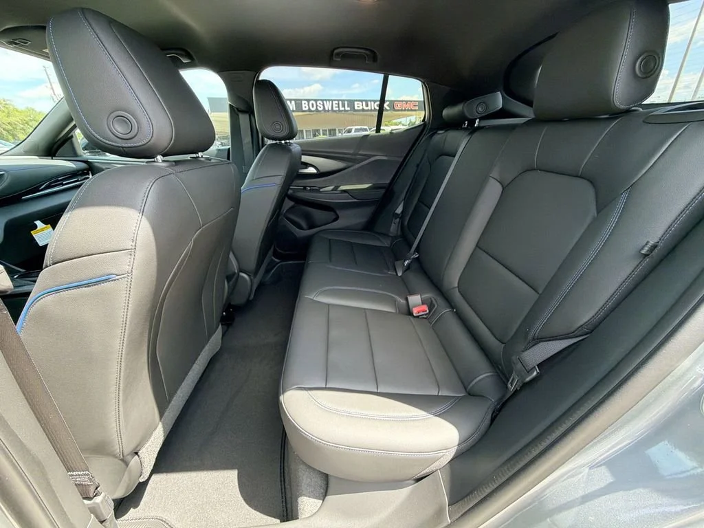 2026 Buick Envista Sport Touring - Photo 17