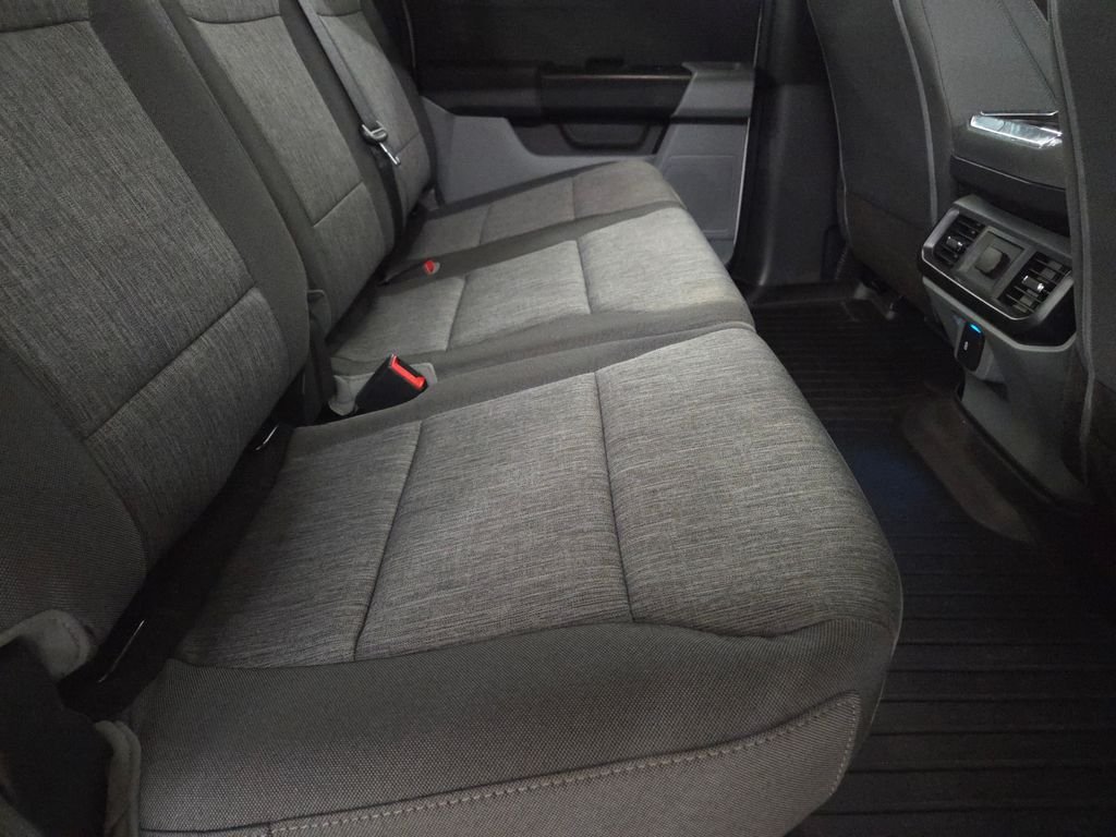 Used 2022 White Ford XL image 20