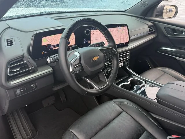 Used 2024 White Chevrolet LT image 9