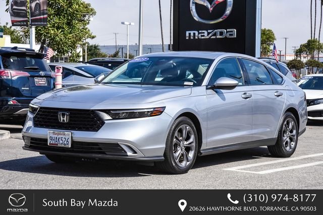 Used 2023  Honda EX image 3